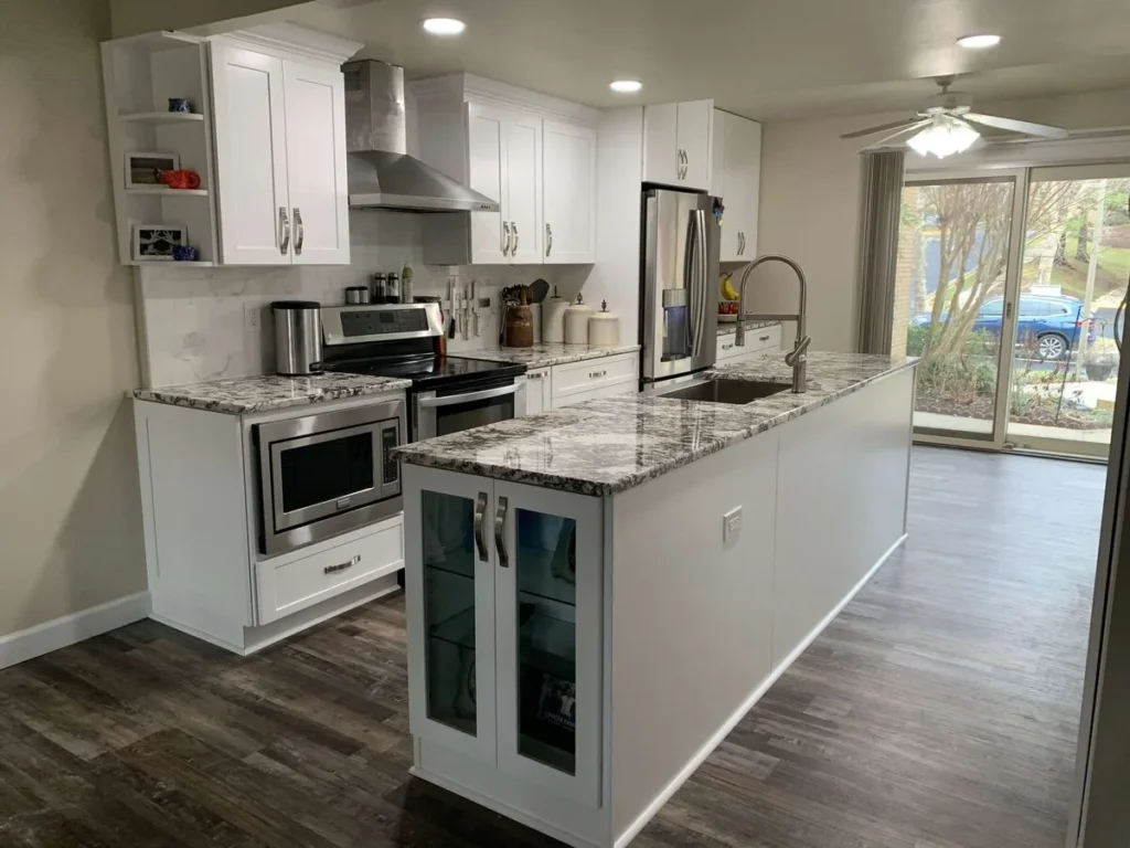 white modern kitchen cabinets services