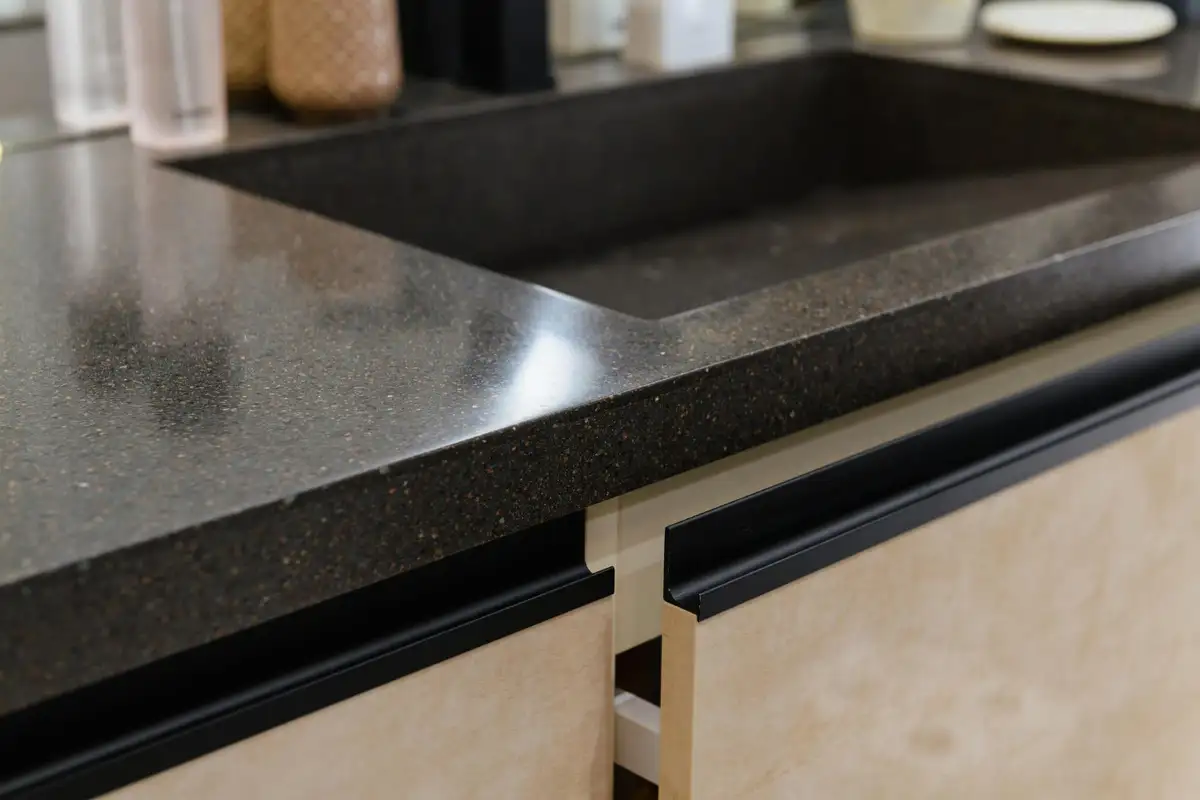 Black doted solid surface countertop