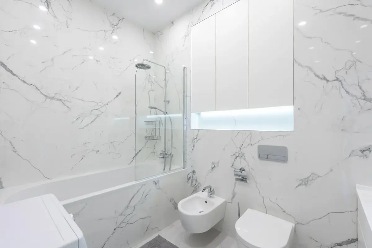 white small functional bathroom